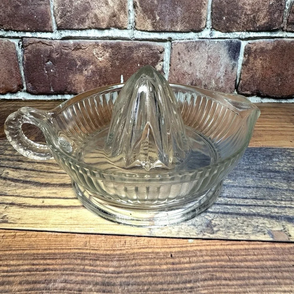 Vintage‎ Clear Depression Glass Citrus Juicer Kitchen Reamer Base w Handle USA